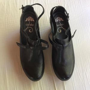 Black leather Dansko wedges